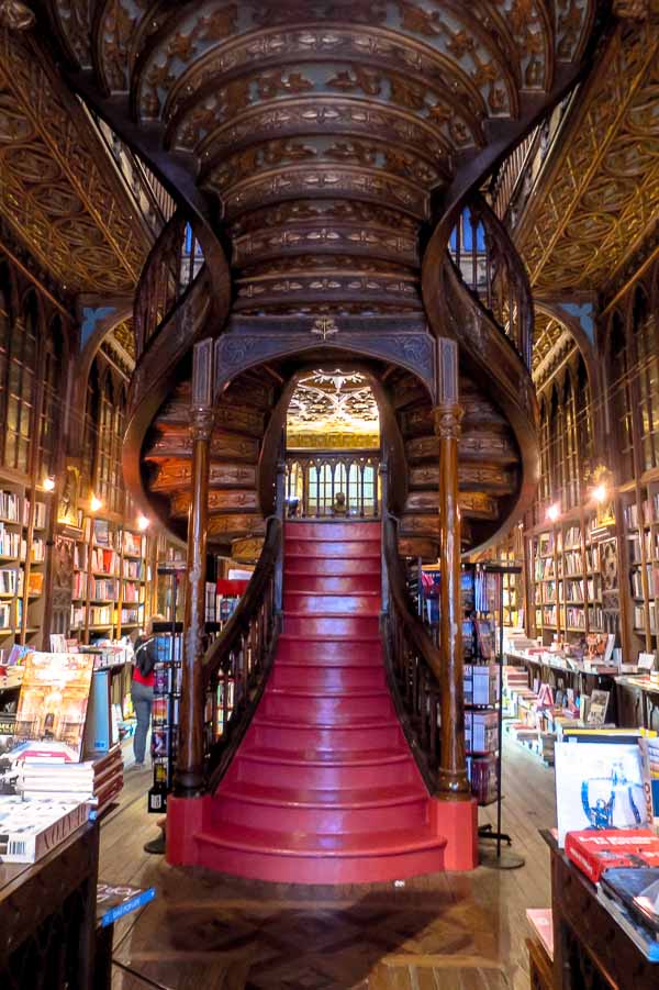 The inspiration for Hogwarts Library?